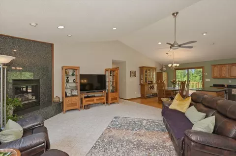 Living - 5015 Martin Rd, Duluth, MN 55803 photo 2 of 2