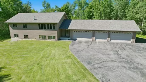 Exterior - 5015 Martin Rd, Duluth, MN 55803 photo 2 of 9