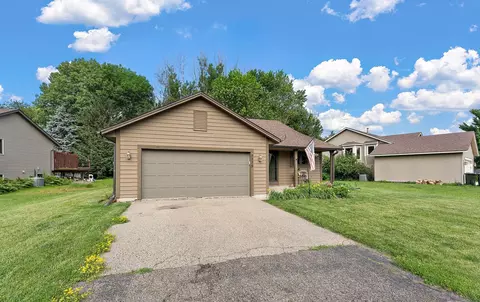 7775 Grinnell Way, Lakeville, MN 55044