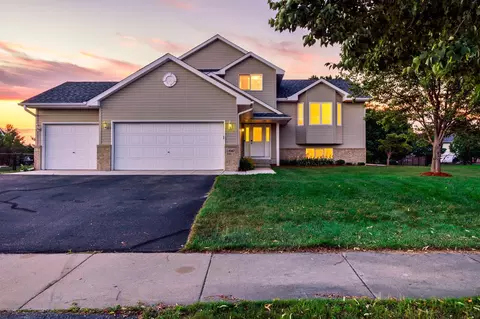 4367 Eakern Cir NE, Monticello, MN 55362