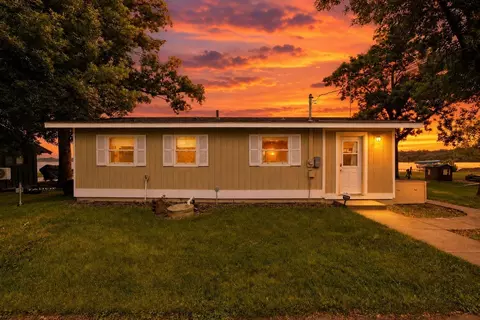 3682 Norris Ave NW, Annandale, MN 55302