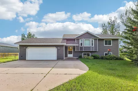 40042 Harvester Ave, North Branch, MN 55056