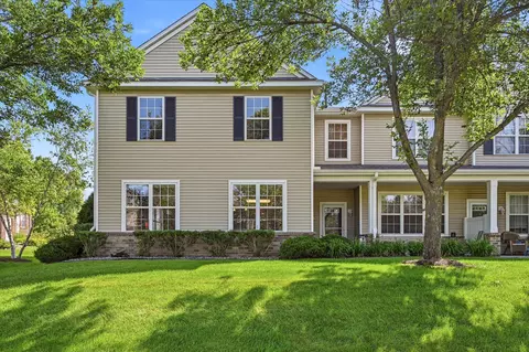 4873 Boatman Ln #6801, Inver Grove Heights, MN 55076