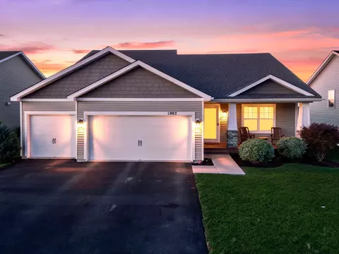 1907 Meridian Curv, Carver, MN 55315