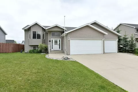 1159 39 12 Ave W, West Fargo, ND 58078