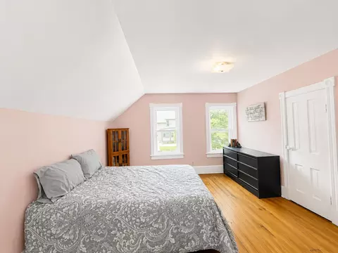 Bedroom - 303 Willow St, Faribault, MN 55021 photo 4 of 4