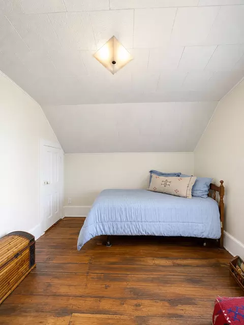 Bedroom - 303 Willow St, Faribault, MN 55021 photo 2 of 4