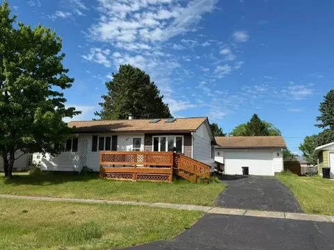 47 Birch Blvd, Babbitt, MN 55706