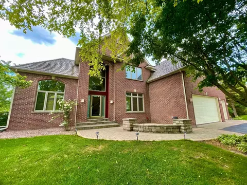 4470 Garland Ln N, Plymouth, MN 55446