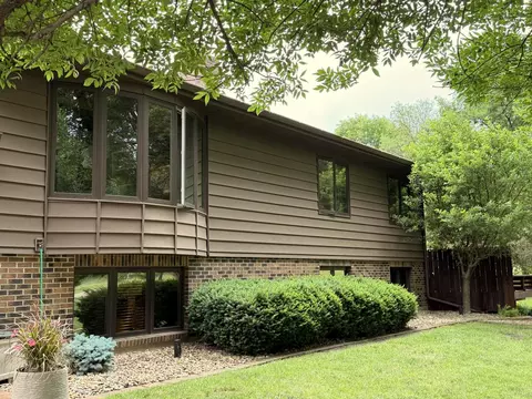 Exterior - 3155 Matthew Dr, Windom, MN 56101 photo 7 of 10