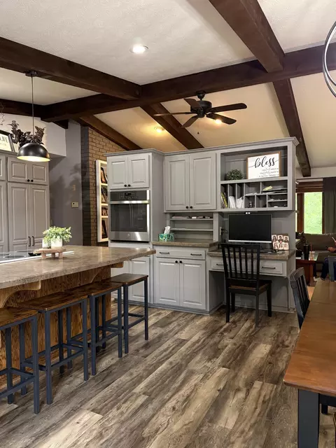 Kitchen - 3155 Matthew Dr, Windom, MN 56101 photo 4 of 6