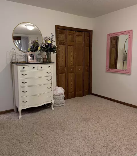 Bedroom - 3155 Matthew Dr, Windom, MN 56101 photo 6 of 6