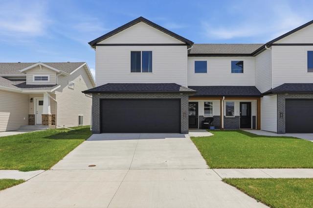 1490 68th Ave S, Fargo, ND 58104
