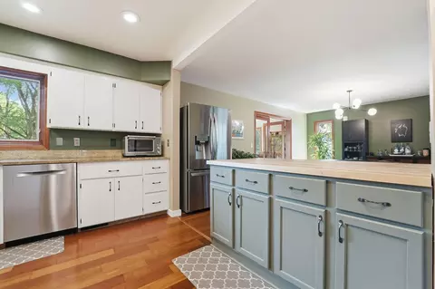 Kitchen - 8601 Chalet Rd, Bloomington, MN 55438 photo 3 of 3