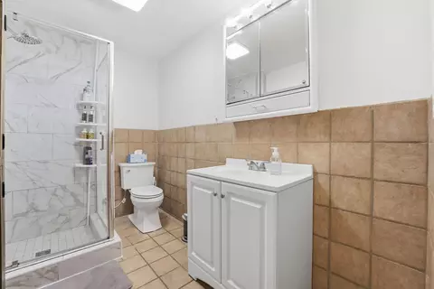 Bath - 8601 Chalet Rd, Bloomington, MN 55438 photo 4 of 4