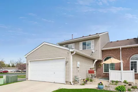 1003 Heather Ln, Waconia, MN 55387