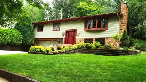 2510 Northern Hills Ct NE, Rochester, MN 55906