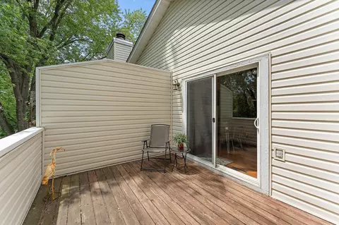Exterior - 3836 Laurel Ct, Eagan, MN 55122 photo 4 of 9