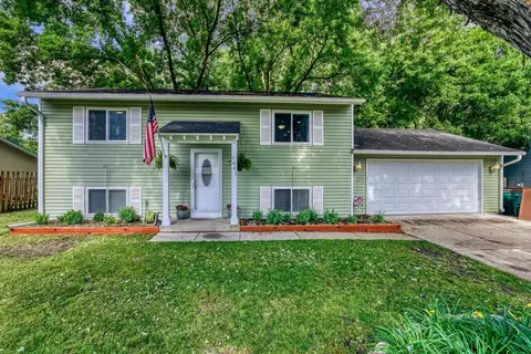 7441 Drew Ave N, Brooklyn Park, MN 55443