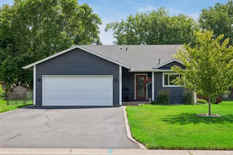 13761 Yosemite Ave S, Savage, MN 55378