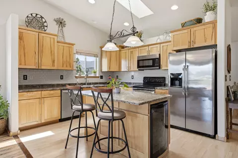 Kitchen - 4237 39th Ave S, Fargo, ND 58104 photo 1 of 4