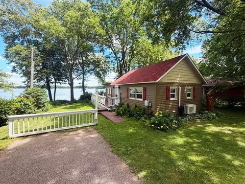3746 Sioux Ln, Madison Lake, MN 56063