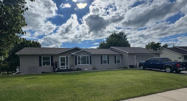 228 Plum Run, Le Sueur, MN 56058