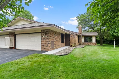 13411 Pepperwood Cir, Minnetonka, MN 55305