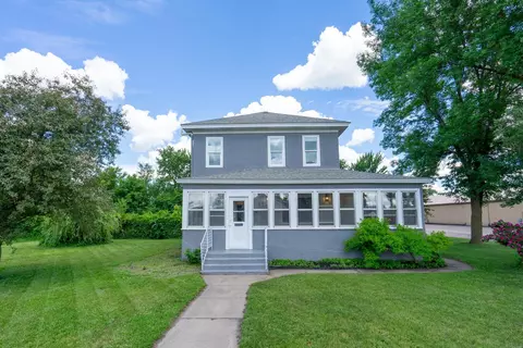 415 1st Ave NE, Little Falls, MN 56345