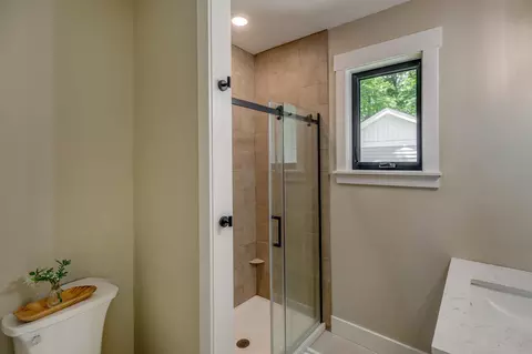 Bath - 2229 Red Oak Dr SW, Brainerd, MN 56401 photo 2 of 4