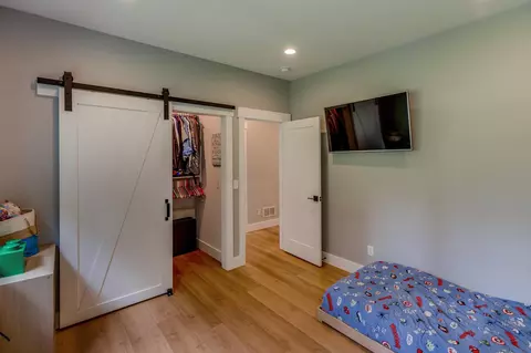 Bedroom - 2229 Red Oak Dr SW, Brainerd, MN 56401 photo 4 of 5
