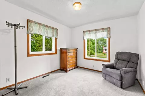 Bedroom - 1390 Rainier Ln, Eagan, MN 55121 photo 2 of 2