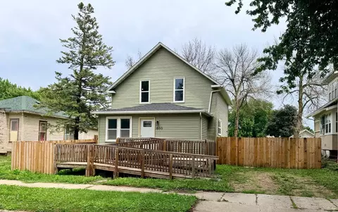 600 Strait Ave, Worthington, MN 56187