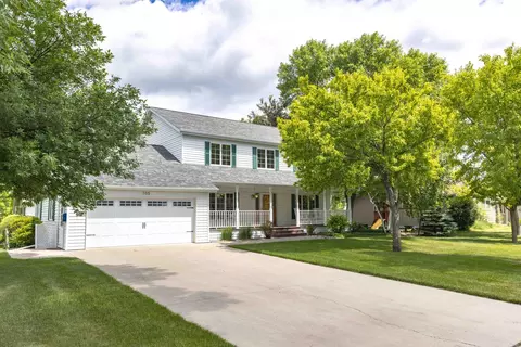 805 Pleasant Dr, Ada, MN 56510