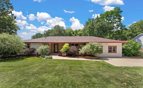 1049 2nd St, Saint Paul Park, MN 55071