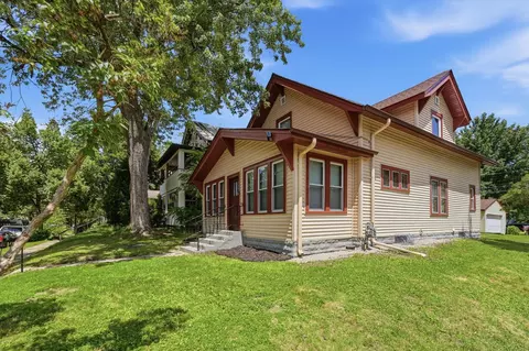 3500 Irving Ave N, Minneapolis, MN 55412