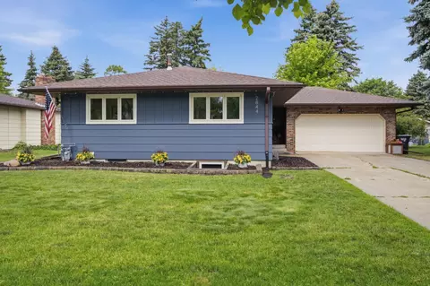 2844 Hickory St N, Fargo, ND 58102