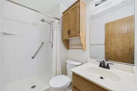 Bath - 23159 Edison Ct, Rogers, MN 55374 photo 3 of 3