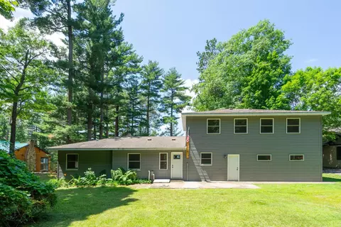 Exterior - 30784 E Cottonwood Rd, Cushing, MN 56443 photo 5 of 6