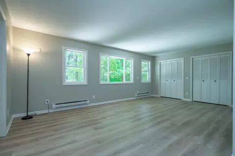 Living - 30784 E Cottonwood Rd, Cushing, MN 56443 photo 4 of 5