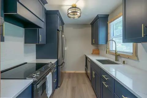 Kitchen - 30784 E Cottonwood Rd, Cushing, MN 56443 photo 1 of 3
