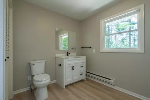 Bath - 30784 E Cottonwood Rd, Cushing, MN 56443 photo 2 of 2