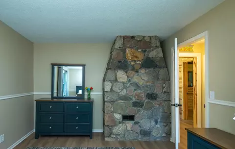 Bedroom - 30784 E Cottonwood Rd, Cushing, MN 56443 photo 3 of 12