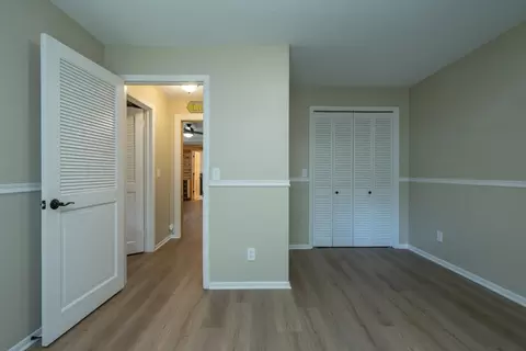 Bedroom - 30784 E Cottonwood Rd, Cushing, MN 56443 photo 5 of 12