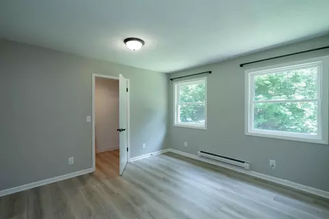 Bedroom - 30784 E Cottonwood Rd, Cushing, MN 56443 photo 9 of 12