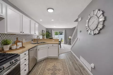 7349 Kalland Cir NE #46, Albertville, MN 55301