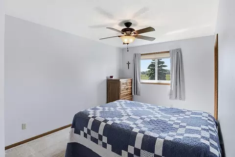 Bedroom - 6637 229th St, Saint Cloud, MN 56301 photo 3 of 6