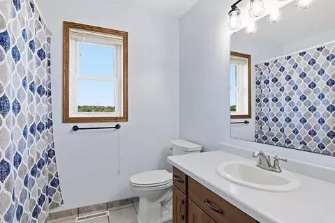 Bath - 6637 229th St, Saint Cloud, MN 56301 photo 1 of 3