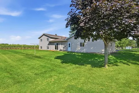 Exterior - 6637 229th St, Saint Cloud, MN 56301 photo 4 of 10