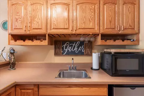 Kitchen - 31204 Apache Cir, Pequot Lakes, MN 56472 photo 6 of 6